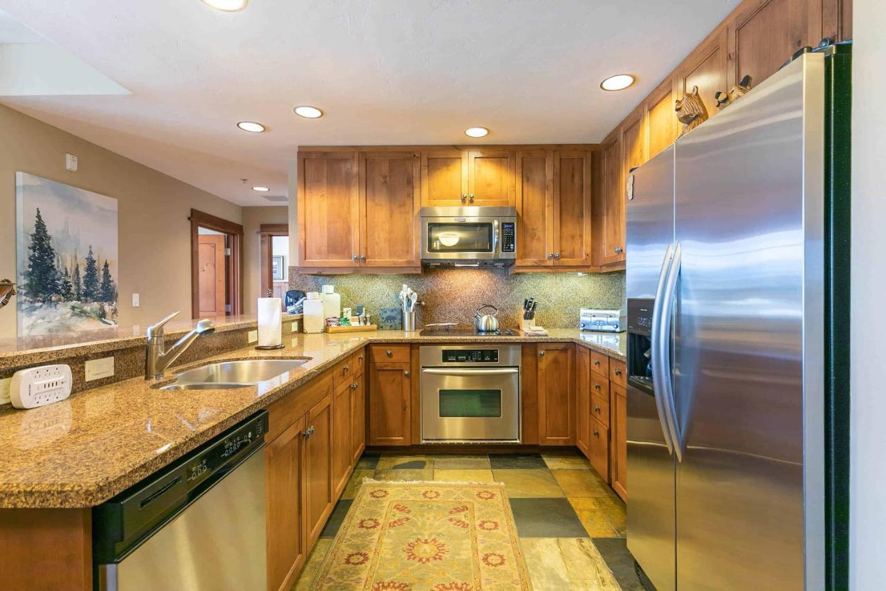 East West Hospitality At Tahoe Truckee Exterior foto