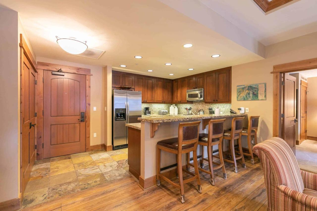 East West Hospitality At Tahoe Truckee Exterior foto