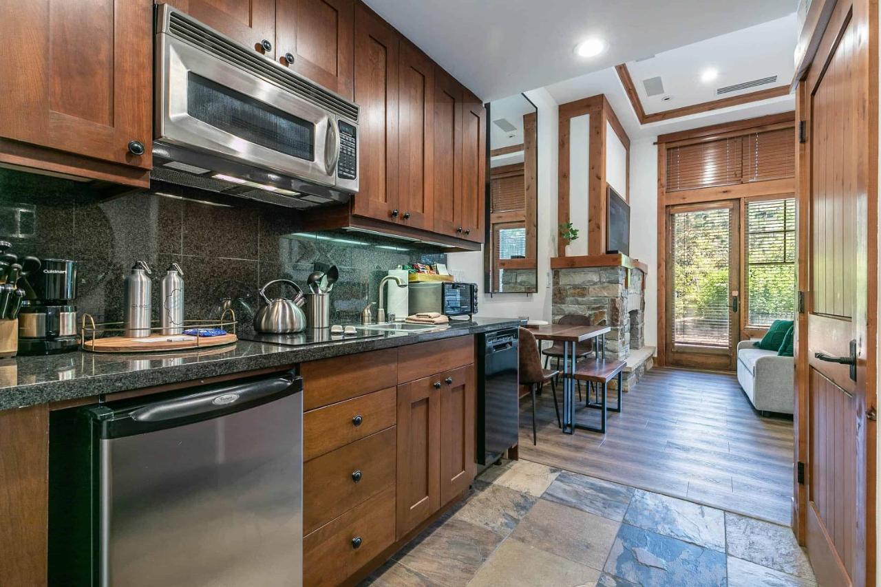 East West Hospitality At Tahoe Truckee Exterior foto