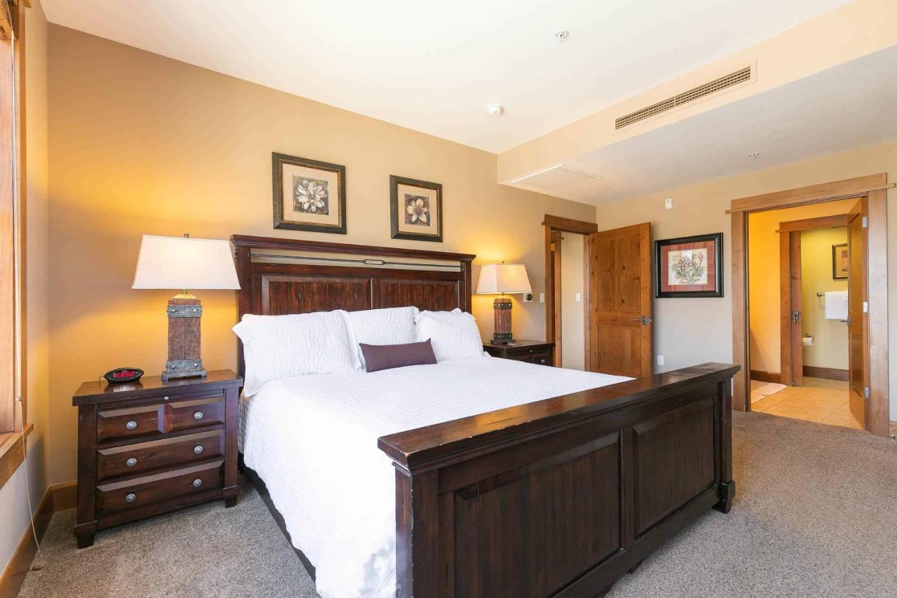 East West Hospitality At Tahoe Truckee Exterior foto
