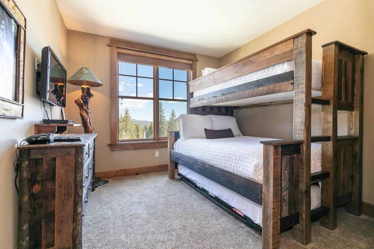 East West Hospitality At Tahoe Truckee Exterior foto